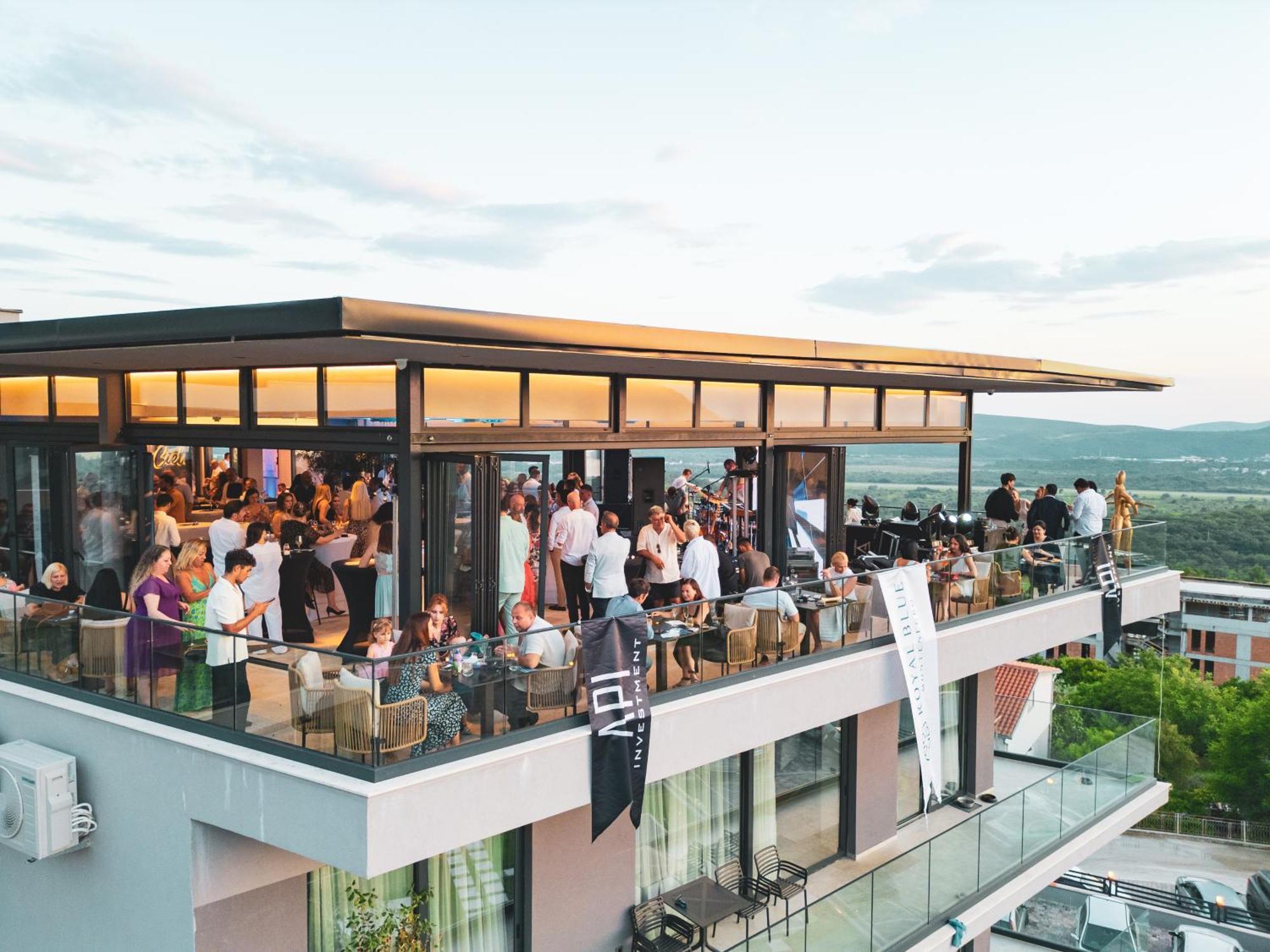 Royal Blue Resort & Residences Kavac Exterior photo