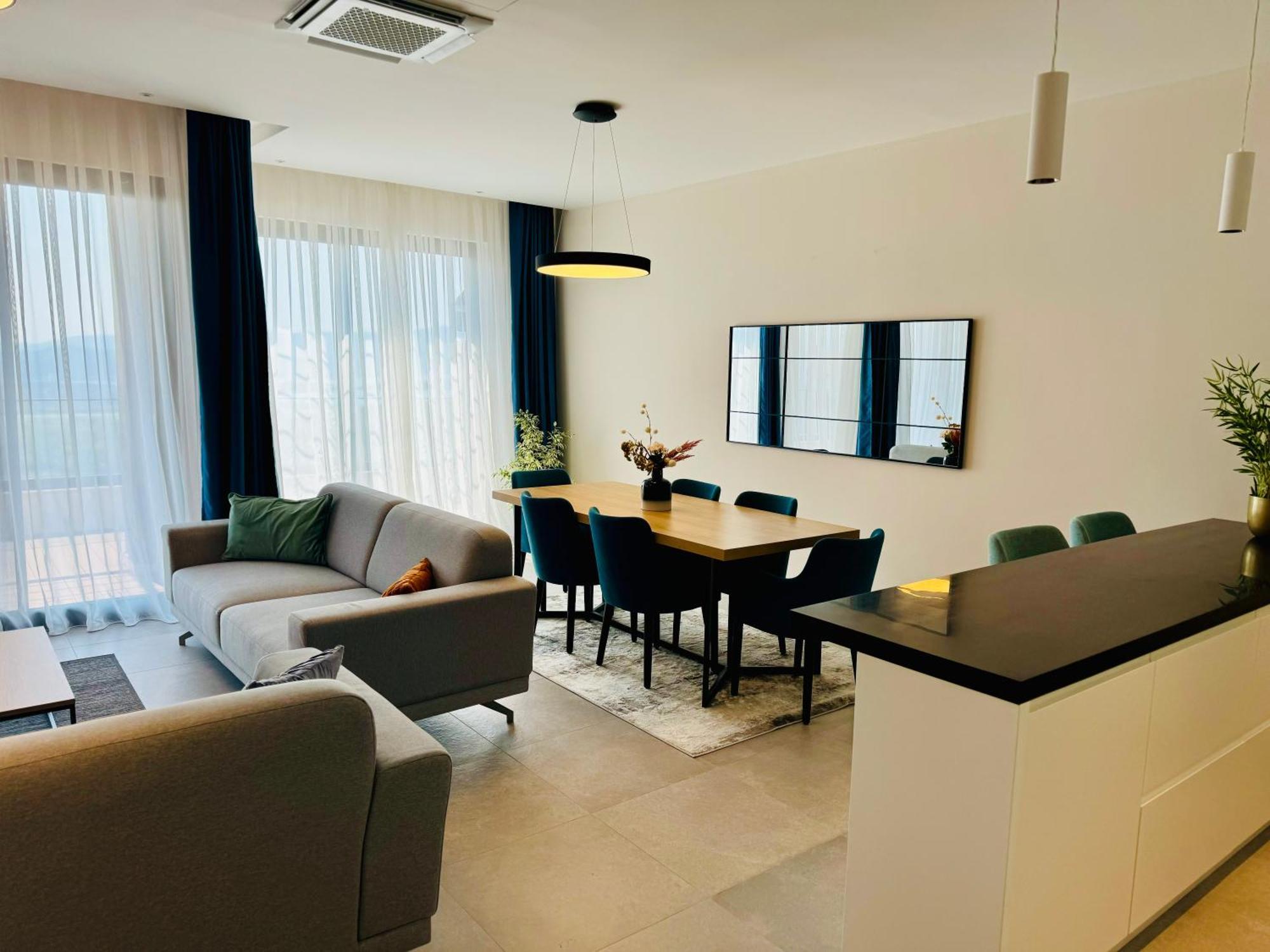 Royal Blue Resort & Residences Kavac Exterior photo